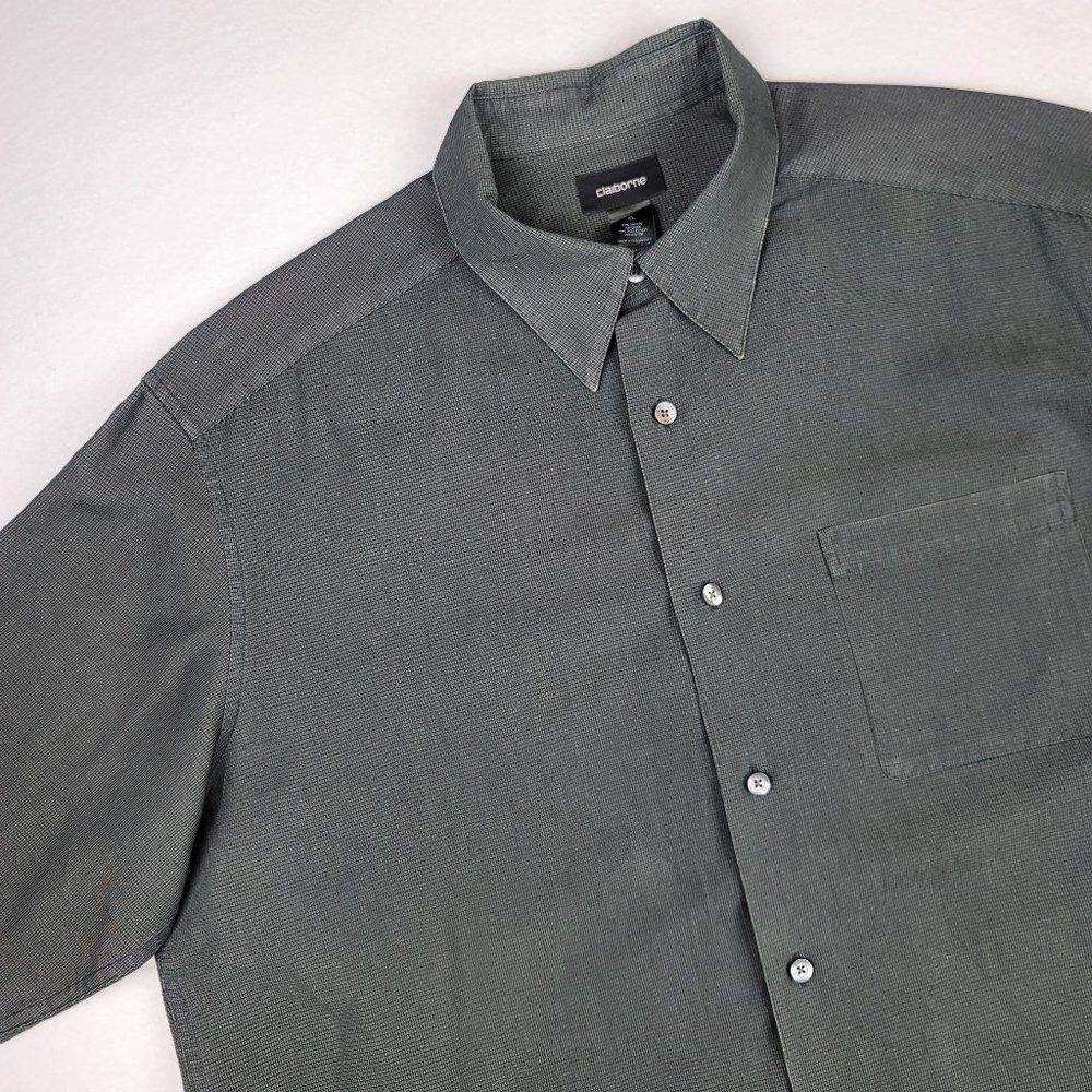 Claiborne Shirt Short Sleeve Men's Size XL Button Down Black Gray